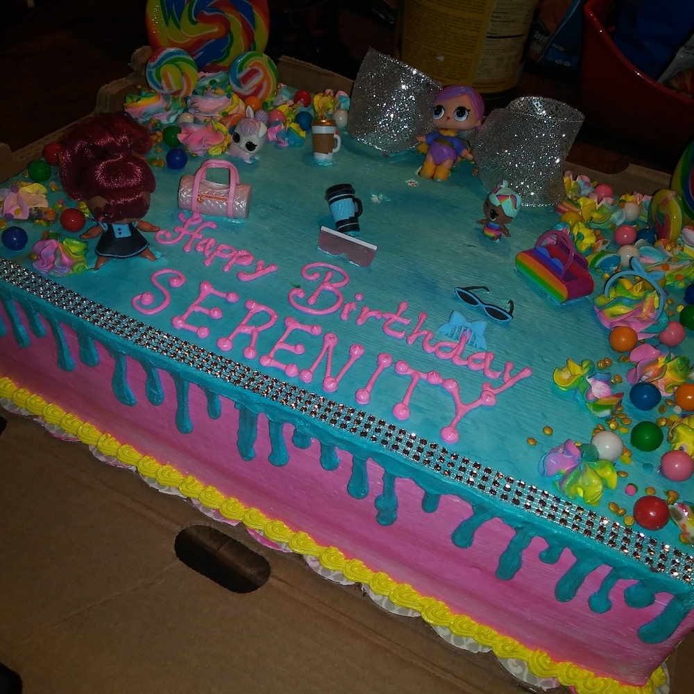 Lol suprise cake